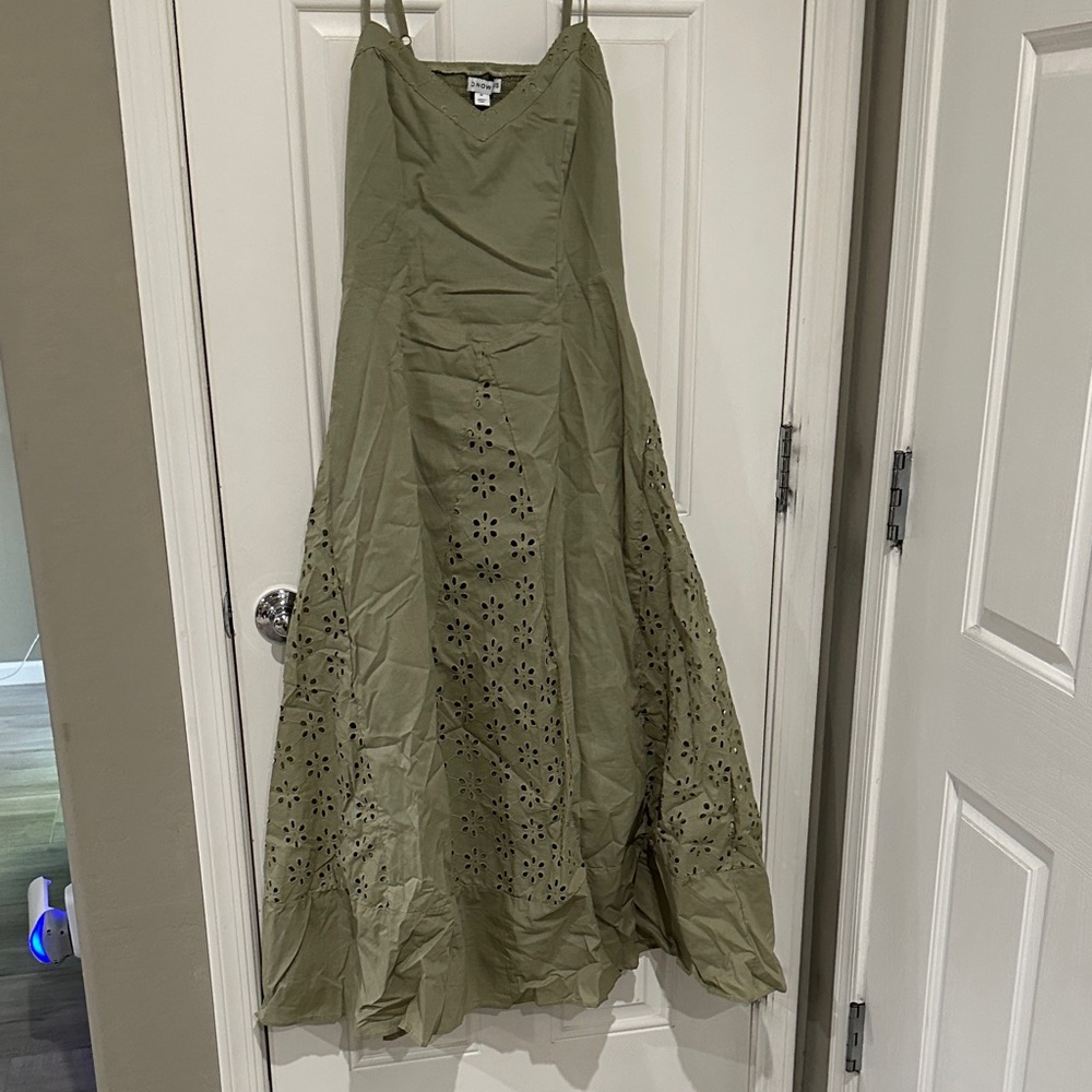 Chic Olive Green Maxi Dress with Cut-Out Details